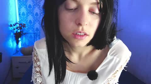 Angelika Rouge online show from December 2025 01:27:02 PM