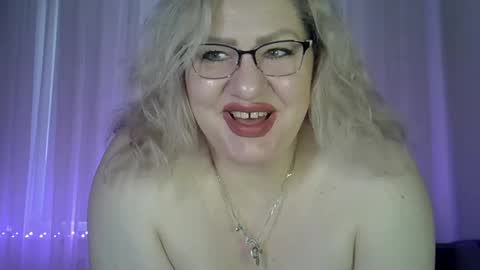 AngelinaGlam online show from May 2026 02:11:02 PM