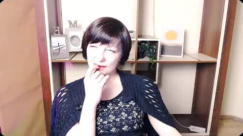 Angelina online show from April 2026 08:25:01 AM