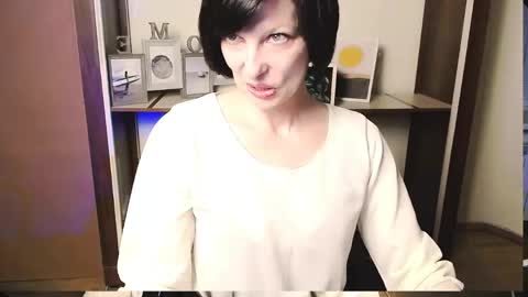 Angelina online show from May 2026 10:36:01 AM