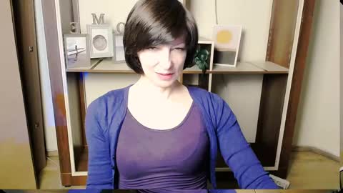 Angelina online show from May 2026 07:13:02 AM