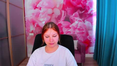 AngelinaLow online show from May 2026 11:28:01 AM