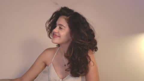 Snapshot of angelinarosss_ chatting on May 2026 12:04:01 AM online show from May 2026 12:04:01 AM