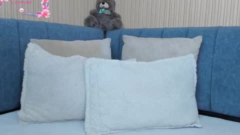 angeline online show from October 2025 12:05:01 PM