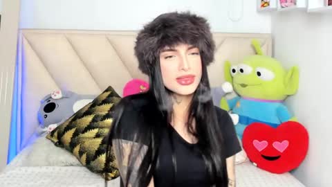 Snapshot of angeline__smith chatting on December 2024 08:41:01 AM Angeline Smith online show from December 2024 08:41:01 AM