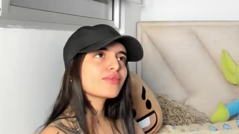 Snapshot of angeline__smith chatting on September 2025 07:42:01 AM Angeline Smith online show from September 2025 07:42:01 AM