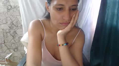 Snapshot of angelitaa_hot chatting on October 2025 11:56:02 AM angela online show from October 2025 11:56:02 AM