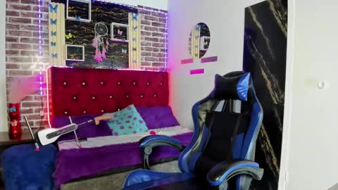 Snapshot of angelitasexxxhot chatting on November 2025 12:53:01 AM Angelitasexxxhot online show from November 2025 12:53:01 AM