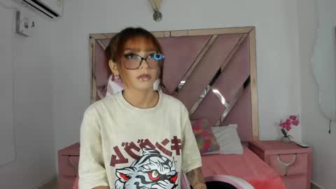 angell_petite01 online show from May 2026 08:36:01 PM