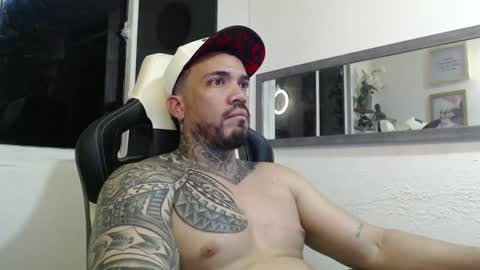 Snapshot of angellatino0 chatting on December 2024 02:39:01 AM angellatino0 online show from December 2024 02:39:01 AM