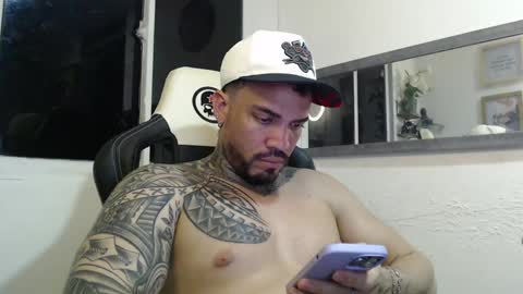 Snapshot of angellatino0 chatting on December 2024 06:11:02 AM angellatino0 online show from December 2024 06:11:02 AM