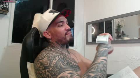 Snapshot of angellatino0 chatting on December 2024 06:21:02 AM angellatino0 online show from December 2024 06:21:02 AM