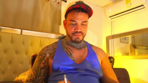 Snapshot of angellatino0 chatting on December 2024 09:02:02 AM angellatino0 online show from December 2024 09:02:02 AM