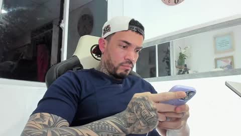 Snapshot of angellatino0 chatting on January 2025 05:22:02 AM angellatino0 online show from January 2025 05:22:02 AM