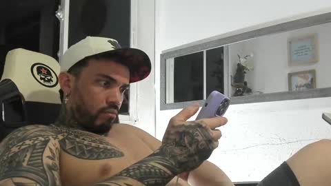 Snapshot of angellatino0 chatting on January 2025 07:01:02 AM angellatino0 online show from January 2025 07:01:02 AM