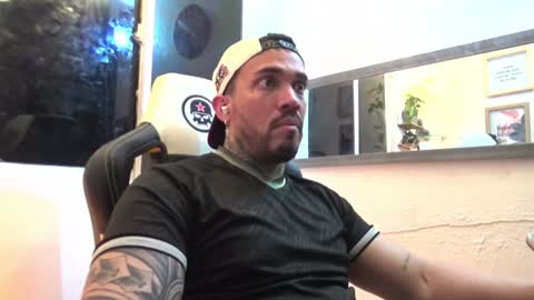 Snapshot of angellatino0 chatting on January 2025 09:05:01 AM angellatino0 online show from January 2025 09:05:01 AM