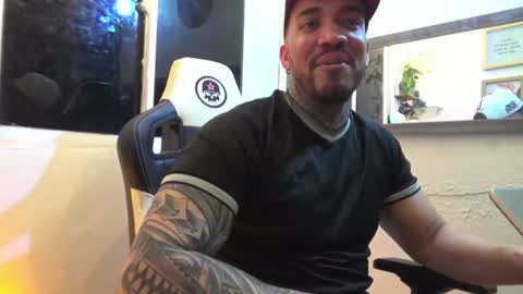 Snapshot of angellatino0 chatting on January 2025 02:15:02 AM angellatino0 online show from January 2025 02:15:02 AM