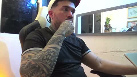 Snapshot of angellatino0 chatting on January 2025 06:03:01 AM angellatino0 online show from January 2025 06:03:01 AM