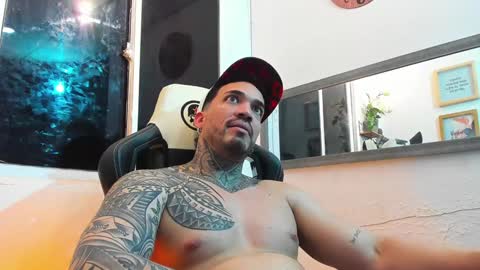 Snapshot of angellatino0 chatting on January 2025 07:26:01 AM angellatino0 online show from January 2025 07:26:01 AM