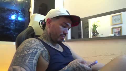 Snapshot of angellatino0 chatting on January 2025 05:05:02 AM angellatino0 online show from January 2025 05:05:02 AM