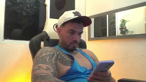 Snapshot of angellatino0 chatting on January 2025 03:00:02 AM angellatino0 online show from January 2025 03:00:02 AM