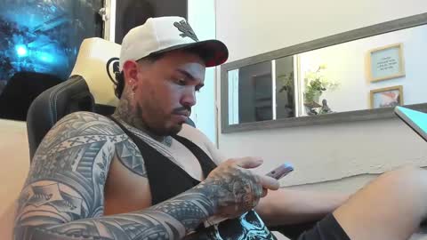 Snapshot of angellatino0 chatting on February 2025 05:50:02 AM angellatino0 online show from February 2025 05:50:02 AM