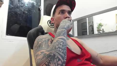 Snapshot of angellatino0 chatting on February 2025 08:20:01 AM angellatino0 online show from February 2025 08:20:01 AM