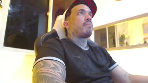 Snapshot of angellatino0 chatting on February 2025 07:23:01 AM angellatino0 online show from February 2025 07:23:01 AM