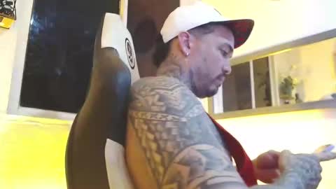 Snapshot of angellatino0 chatting on February 2025 07:45:01 AM angellatino0 online show from February 2025 07:45:01 AM