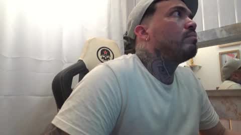 Snapshot of angellatino0 chatting on October 2025 07:50:02 AM angellatino0 online show from October 2025 07:50:02 AM