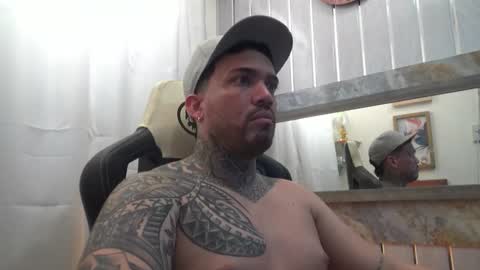 Snapshot of angellatino0 chatting on October 2025 04:00:02 AM angellatino0 online show from October 2025 04:00:02 AM