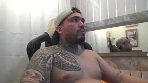 Snapshot of angellatino0 chatting on October 2025 07:53:02 AM angellatino0 online show from October 2025 07:53:02 AM