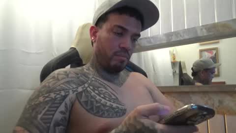 Snapshot of angellatino0 chatting on October 2025 06:13:02 AM angellatino0 online show from October 2025 06:13:02 AM