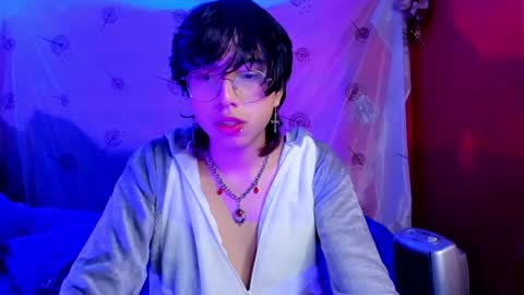 Angel  online show from December 2024 10:01:02 AM