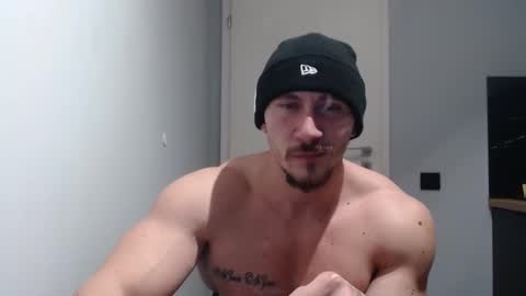  ------- SEX SHOW WITH GUYS AND GIRLS  MUSCLE SHOW online show from January 2025 07:45:01 PM