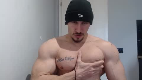  ------- SEX SHOW WITH GUYS AND GIRLS  MUSCLE SHOW online show from February 2025 08:24:01 AM
