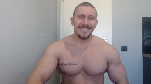  ------- SEX SHOW WITH GUYS AND GIRLS  MUSCLE SHOW online show from February 2025 11:21:02 AM