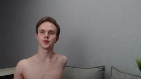 Angel online show from February 2025 06:59:01 PM