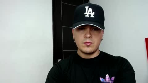 Snapshot of angels_0001 chatting on December 2024 03:39:01 PM angels_0001 online show from December 2024 03:39:01 PM