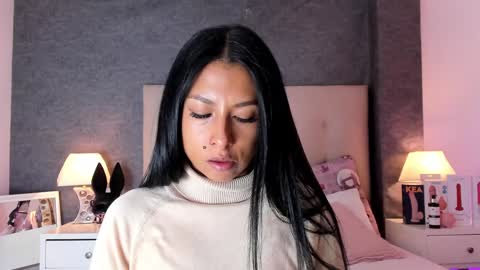 Angela online show from January 2025 01:32:01 PM