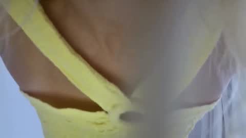 Snapshot of angelsquirting chatting on September 2025 05:54:01 AM Alesia online show from September 2025 05:54:01 AM