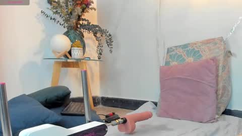 ANGIE online show from March 2025 05:38:01 PM