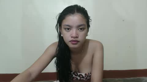 Snapshot of angelxmills chatting on February 2026 11:14:01 PM angelxmills online show from February 2026 11:14:01 PM