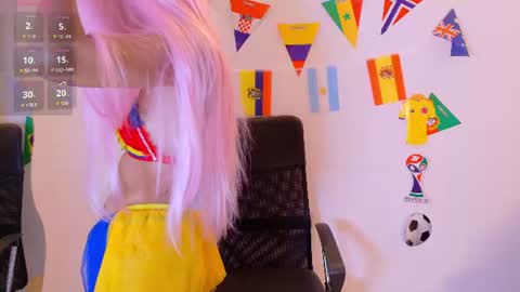 angelyn online show from July 2026 09:54:02 PM