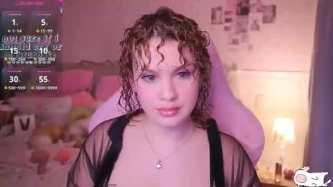 Snapshot of angelytaxx chatting on March 2025 04:58:02 AM Angel online show from March 2025 04:58:02 AM