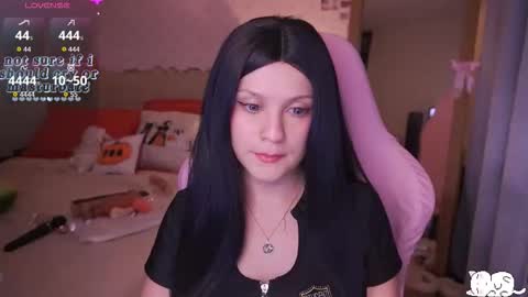 Snapshot of angelytaxx chatting on September 2025 07:02:02 AM Angel online show from September 2025 07:02:02 AM