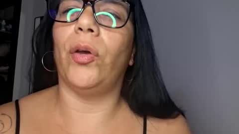 Snapshot of angie0724 chatting on February 2026 11:00:01 PM Angie0724 online show from February 2026 11:00:01 PM