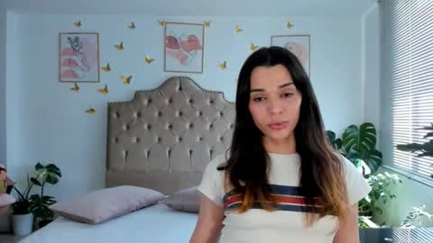 Anabella online show from April 2026 07:19:01 PM