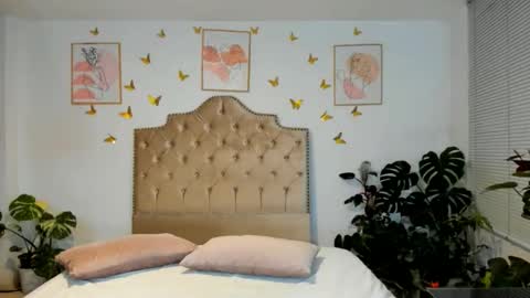 Anabella online show from May 2026 12:08:02 AM