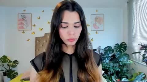 Anabella online show from May 2026 06:27:01 PM